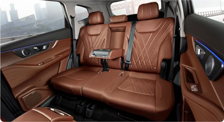 Kabin First Class dengan Bahan Premium